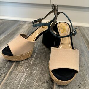 Circus by Sam Edelman Cream and Black Platform Sandals